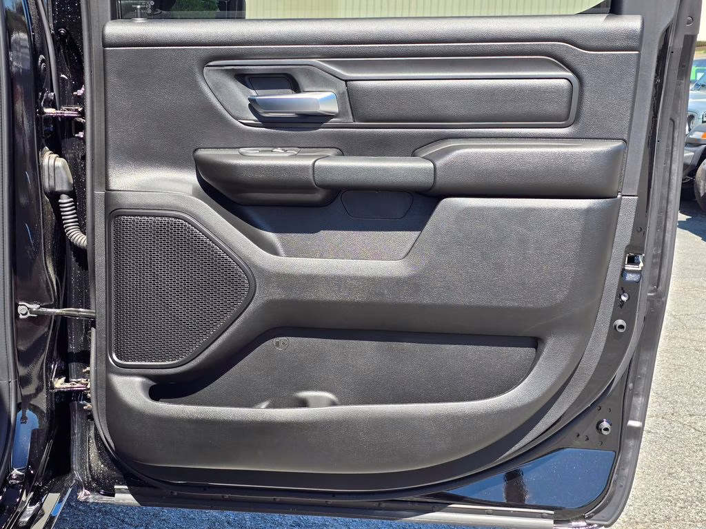 2026 Diamond Black Crystal Pearlcoat Ram 1500 Warlock 4X4 Truck