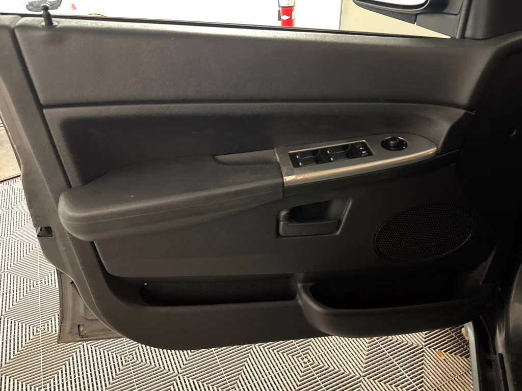 2008 Mineral Gray Metallic Clearcoat Jeep Grand Cherokee Laredo RWD SUV