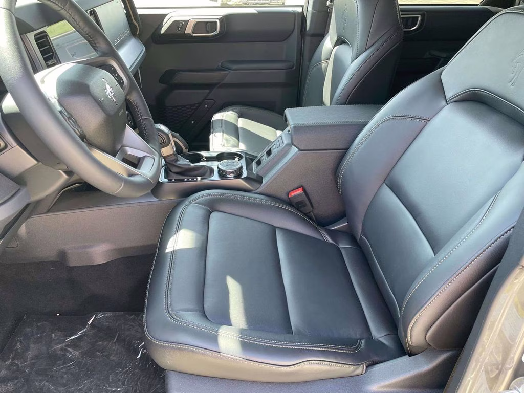 2026 Grey Ford Bronco Badlands 4X4 SUV