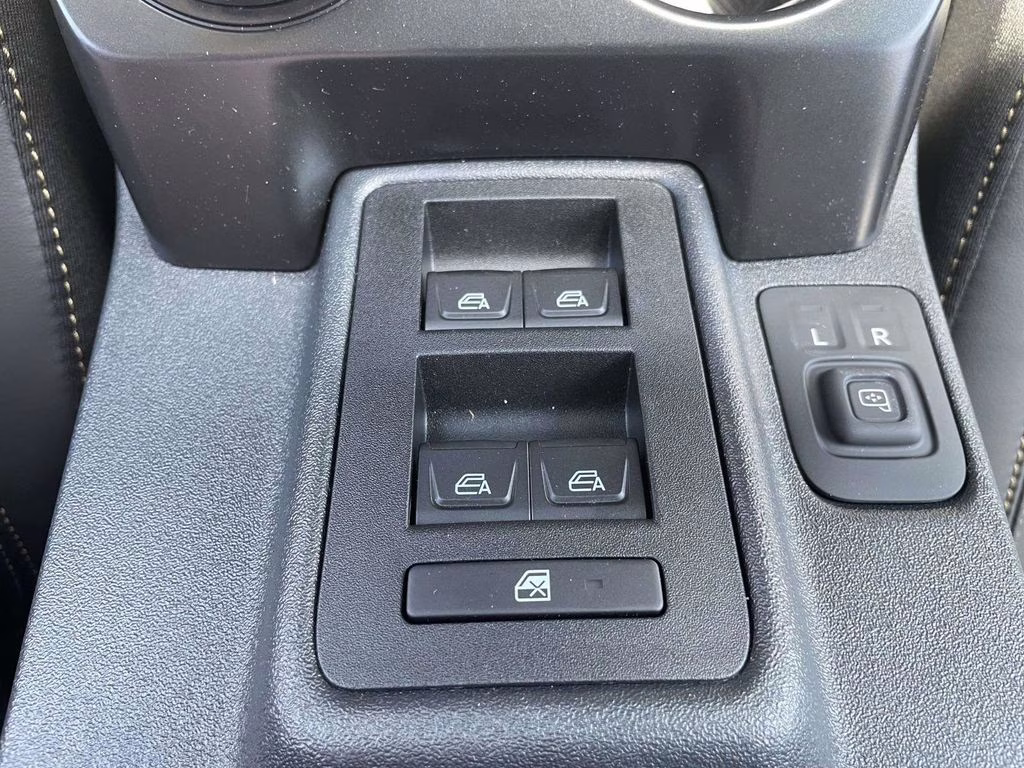 2026 Grey Ford Bronco Badlands 4X4 SUV