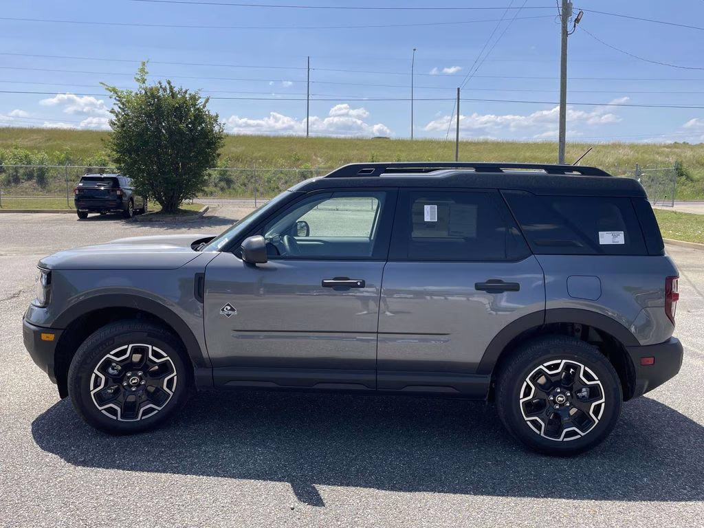 2026 Carbonized Gray Metallic Ford Bronco Sport Outer Banks 4X4 SUV