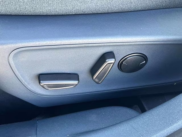 2025 Blue Ford Maverick XLT AWD Truck