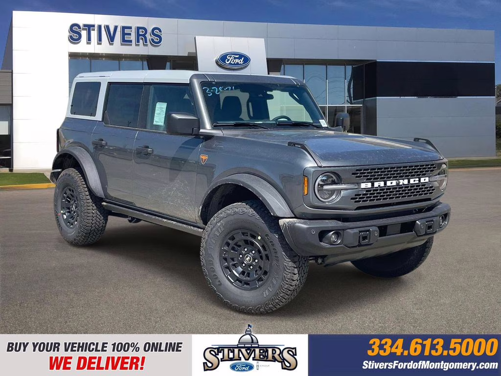 2026 Grey Ford Bronco Badlands 4X4 SUV