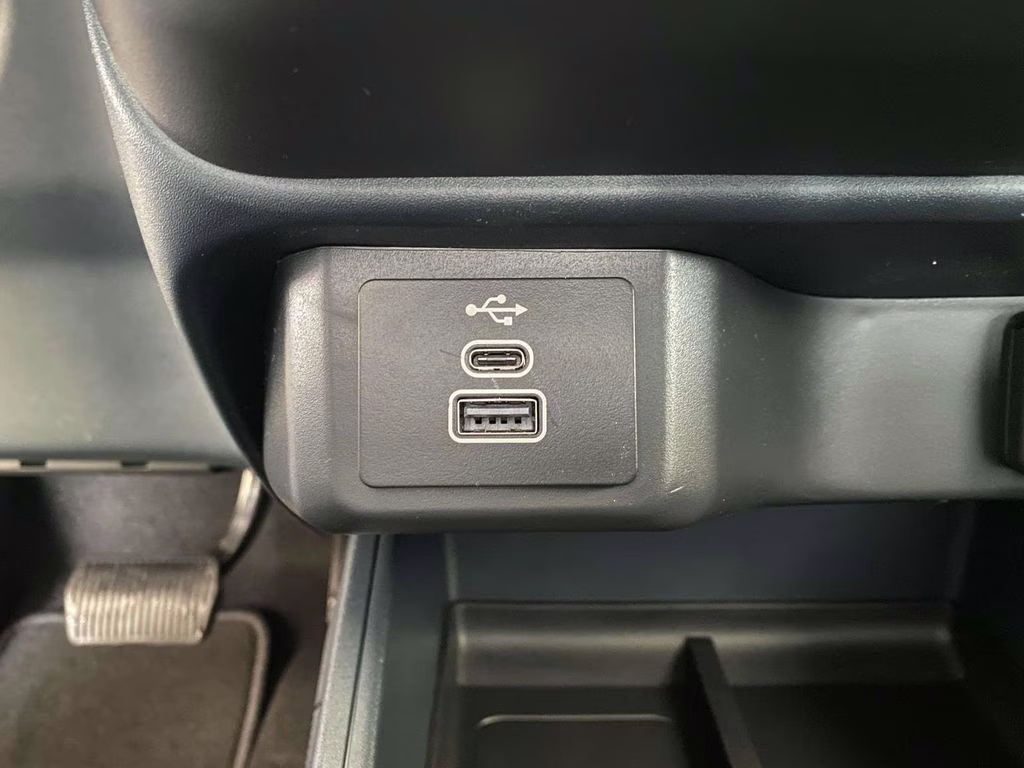 2026 White Ford Maverick XL FWD Truck