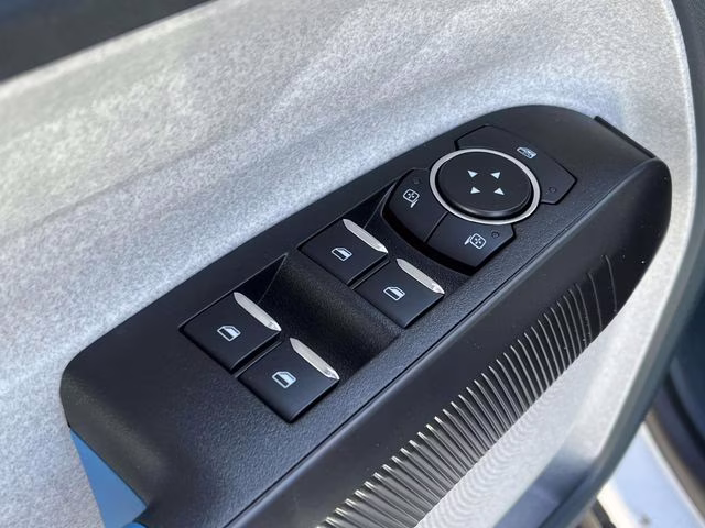 2025 Oxford White Ford Maverick XLT AWD Truck