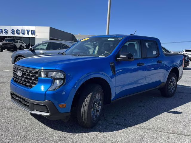 2025 Blue Ford Maverick XLT AWD Truck