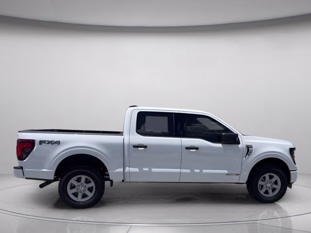 2026 Oxford White Ford F-150 XLT 4X4 Truck