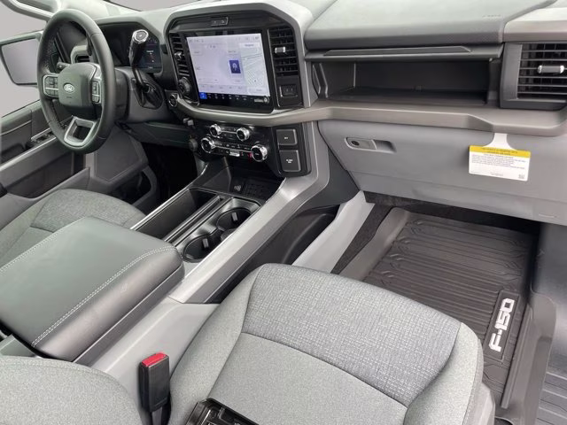 2026 Oxford White Ford F-150 XLT 4X4 Truck