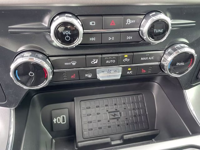 2026 Oxford White Ford F-150 XLT 4X4 Truck