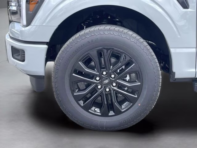 2026 Avalanche Ford F-150 LARIAT 4X4 Truck