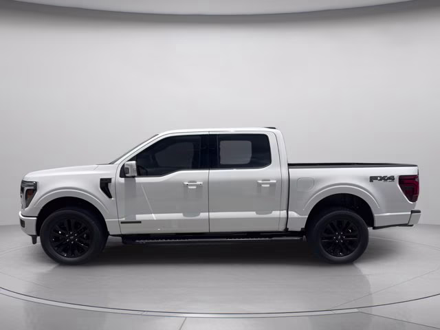 2026 Star White Metallic Tri-Coat Ford F-150 Lariat 4X4 Truck