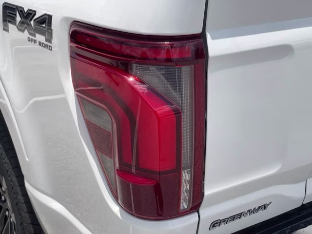 2026 Star White Metallic Tri-Coat Ford F-150 Lariat 4X4 Truck