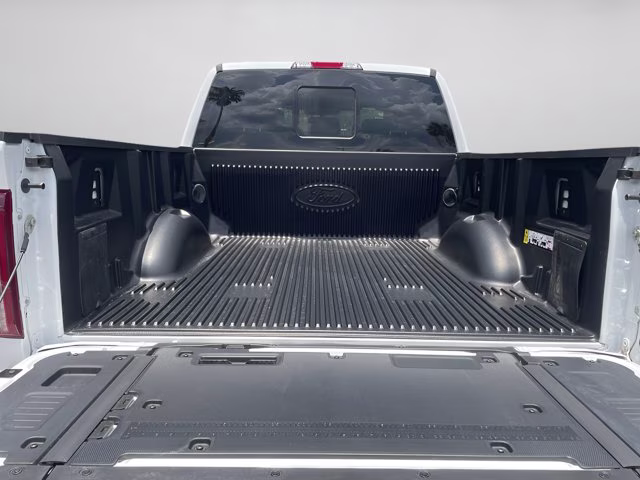 2026 Star White Metallic Tri-Coat Ford F-150 Lariat 4X4 Truck