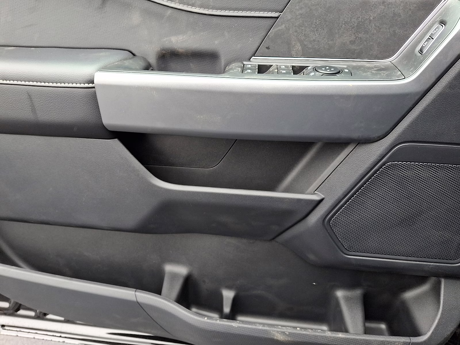 2026 Agate Black Metallic - UM Ford F-150 XLT 4X4