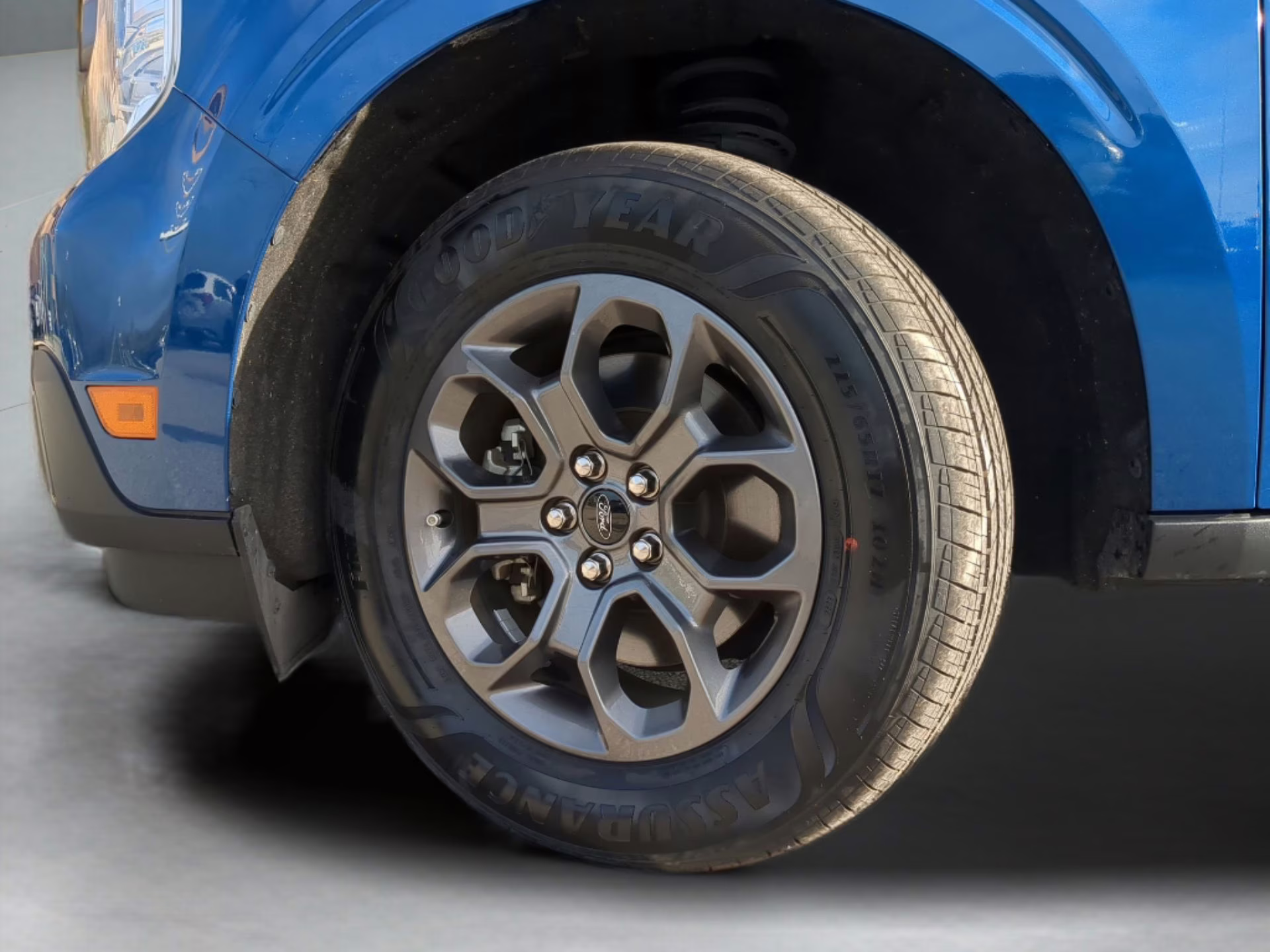 2024 Atlas Blue Metallic Ford Maverick XLT Crew Cab Pickup FWD Truck