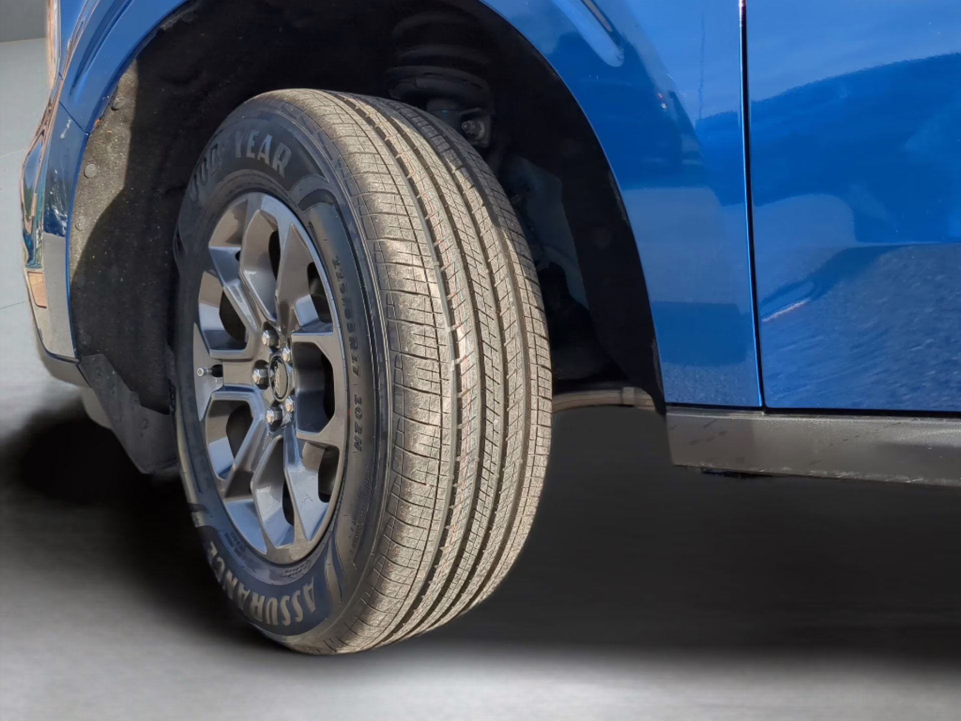 2024 Atlas Blue Metallic Ford Maverick XLT Crew Cab Pickup FWD Truck