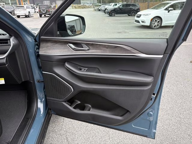 2026 Steel Blue Jeep Grand Cherokee Limited 4X4 SUV