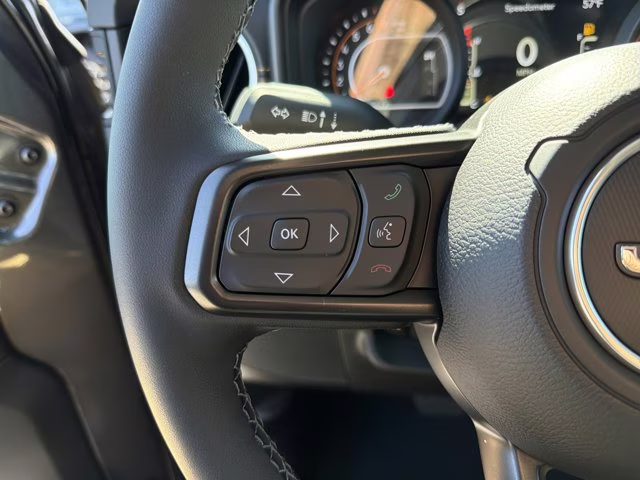 2026 Granite Crystal Metallic Clearcoat Jeep Gladiator Sahara 4X4 Truck