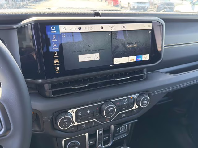 2026 Granite Crystal Metallic Clearcoat Jeep Gladiator Sahara 4X4 Truck