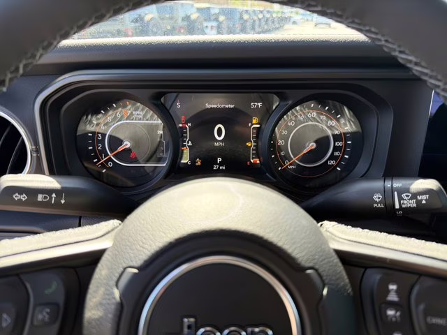 2026 Granite Crystal Metallic Clearcoat Jeep Gladiator Sahara 4X4 Truck