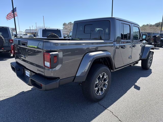 2026 Granite Crystal Metallic Clearcoat Jeep Gladiator Sahara 4X4 Truck