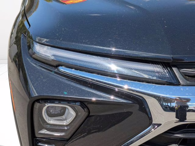 2025 Mosaic Black Metallic Chevrolet Trailblazer LT FWD SUV