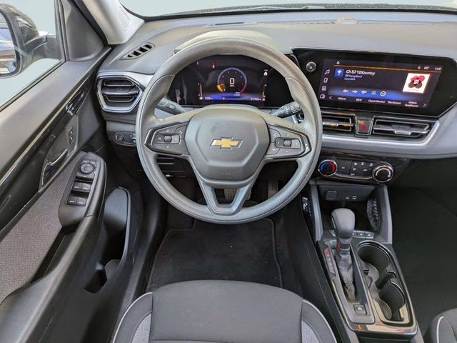 2025 Mosaic Black Metallic Chevrolet Trailblazer LT FWD SUV