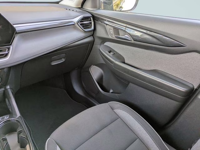 2025 Mosaic Black Metallic Chevrolet Trailblazer LT FWD SUV