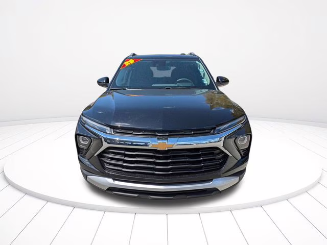 2025 Mosaic Black Metallic Chevrolet Trailblazer LT FWD SUV