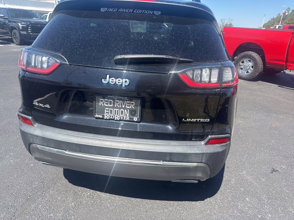 2022 Diamond Black Crystal Pearlcoat Jeep Cherokee Limited 4X4 SUV
