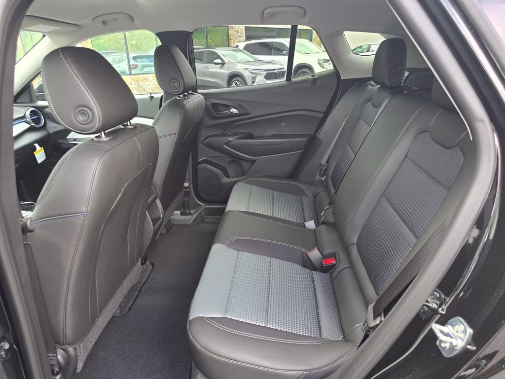 2026 Mosaic Black Metallic Chevrolet Trax LT FWD SUV