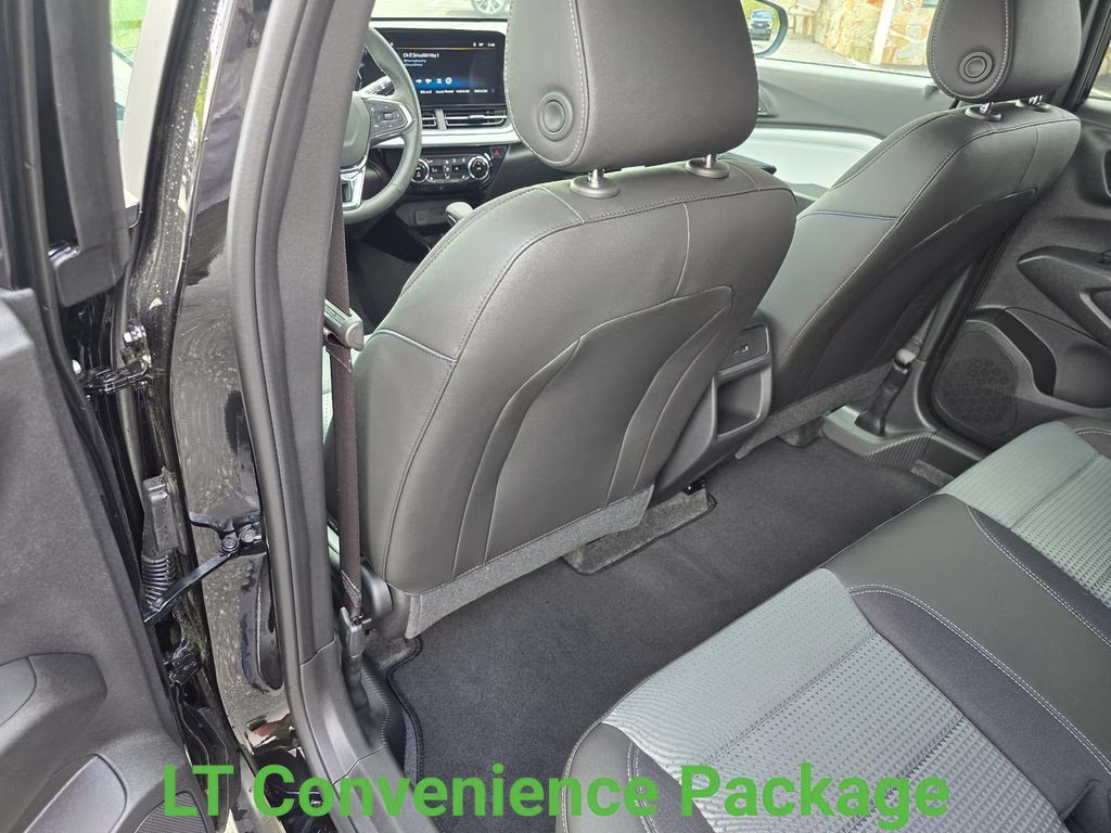 2026 Mosaic Black Metallic Chevrolet Trax LT FWD SUV