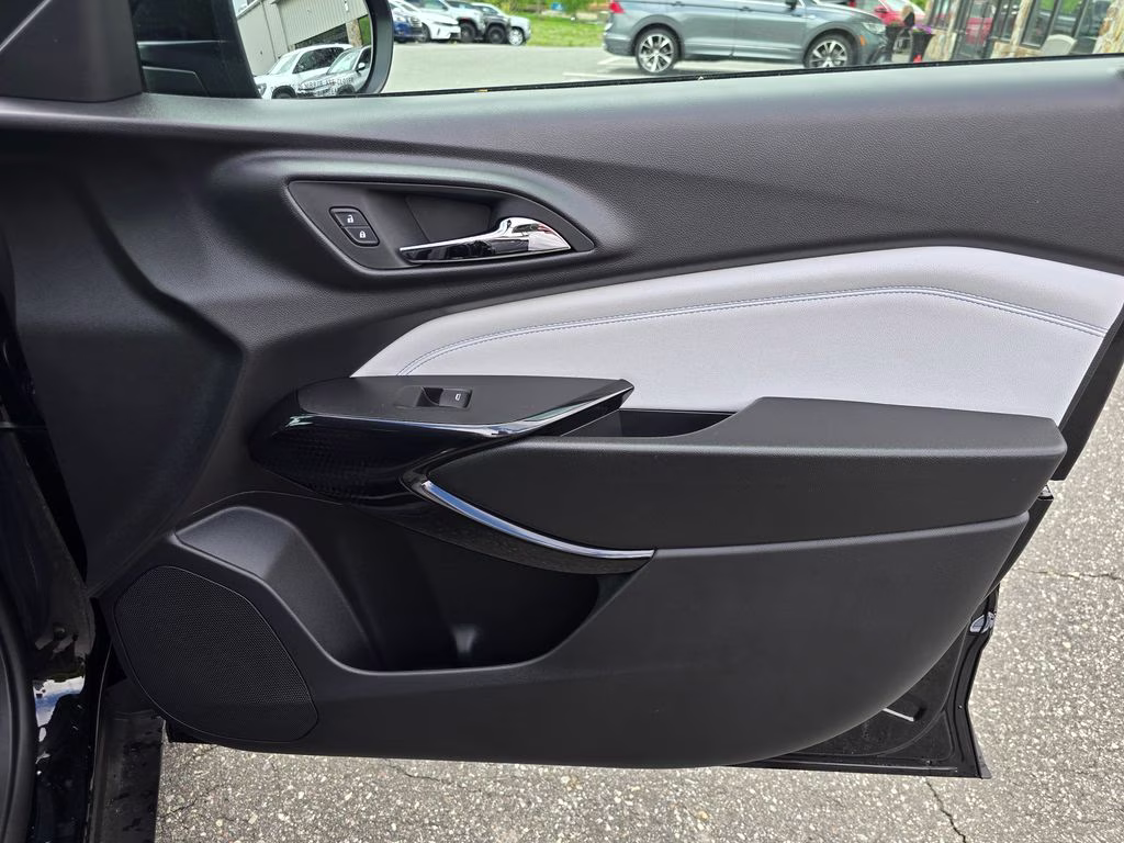 2026 Mosaic Black Metallic Chevrolet Trax LT FWD SUV