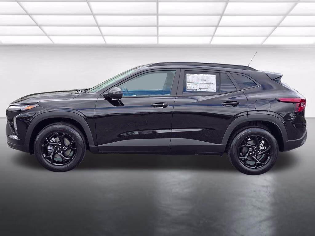 2026 Mosaic Black Metallic Chevrolet Trax LT FWD SUV