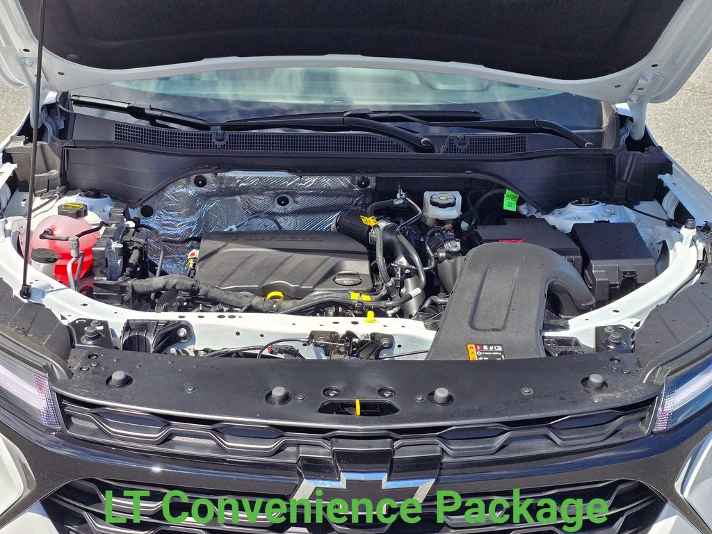 2026 Summit White Chevrolet Trax LT FWD SUV