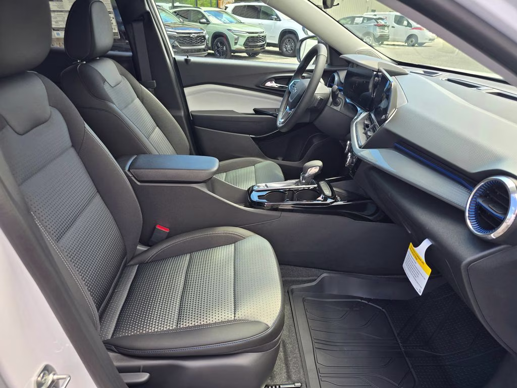 2026 Summit White Chevrolet Trax LT FWD SUV