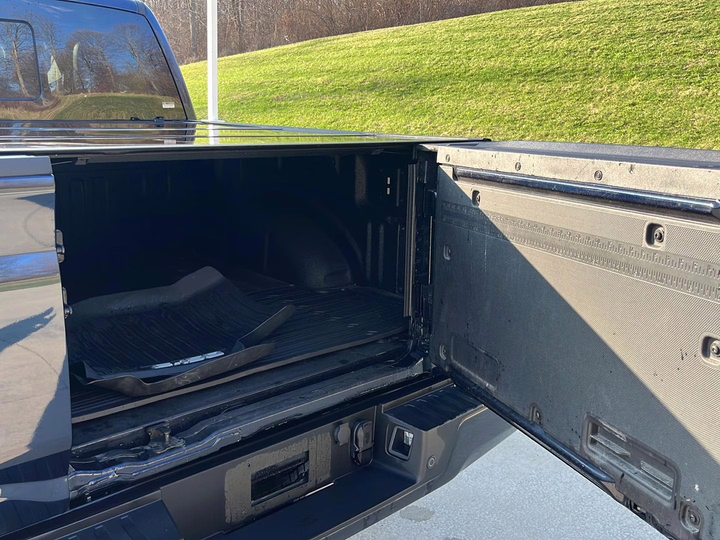 2025 Antimatter Blue Ford F-150 Platinum 4X4 Truck