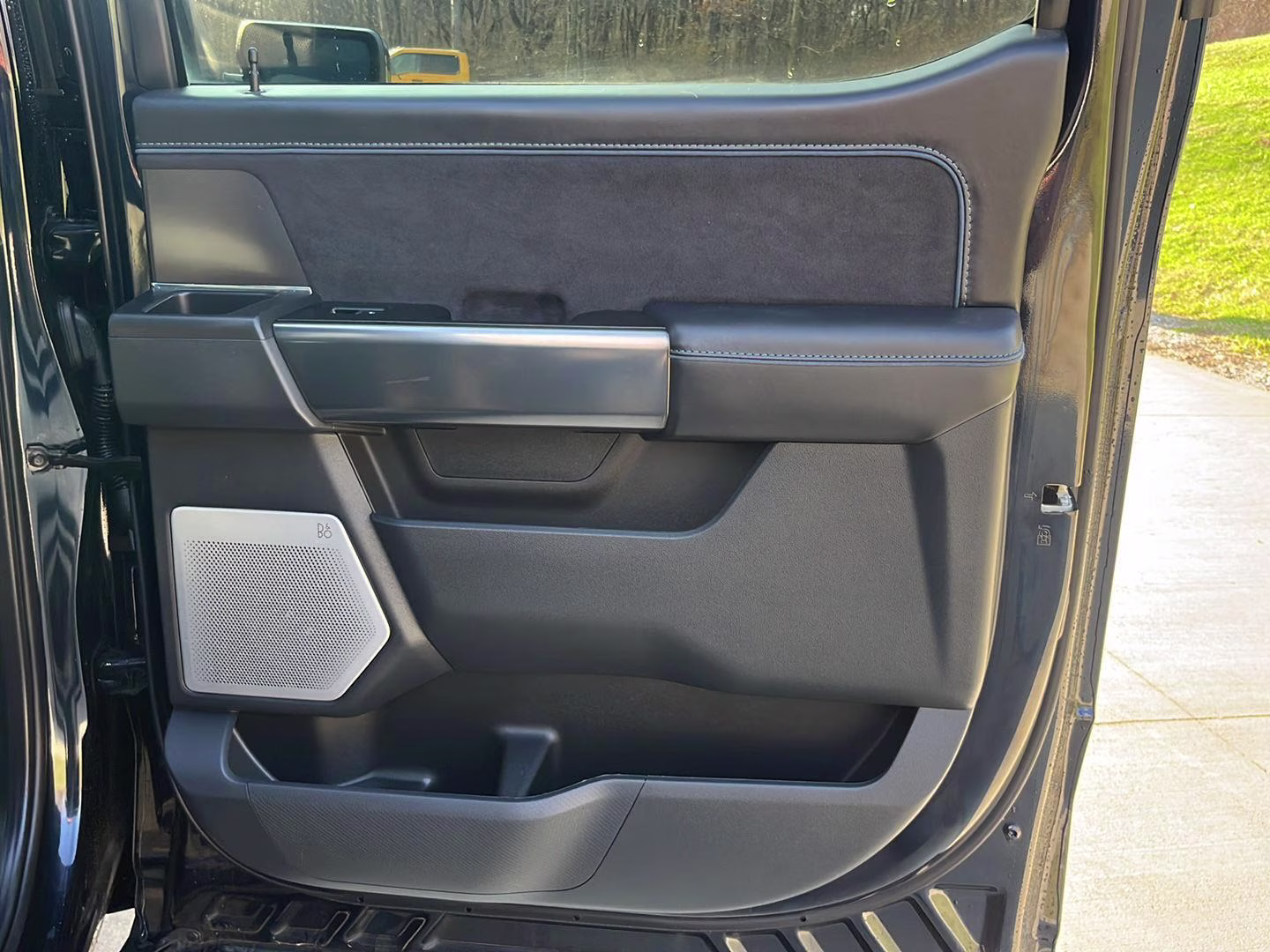 2025 Antimatter Blue Ford F-150 Platinum 4X4 Truck