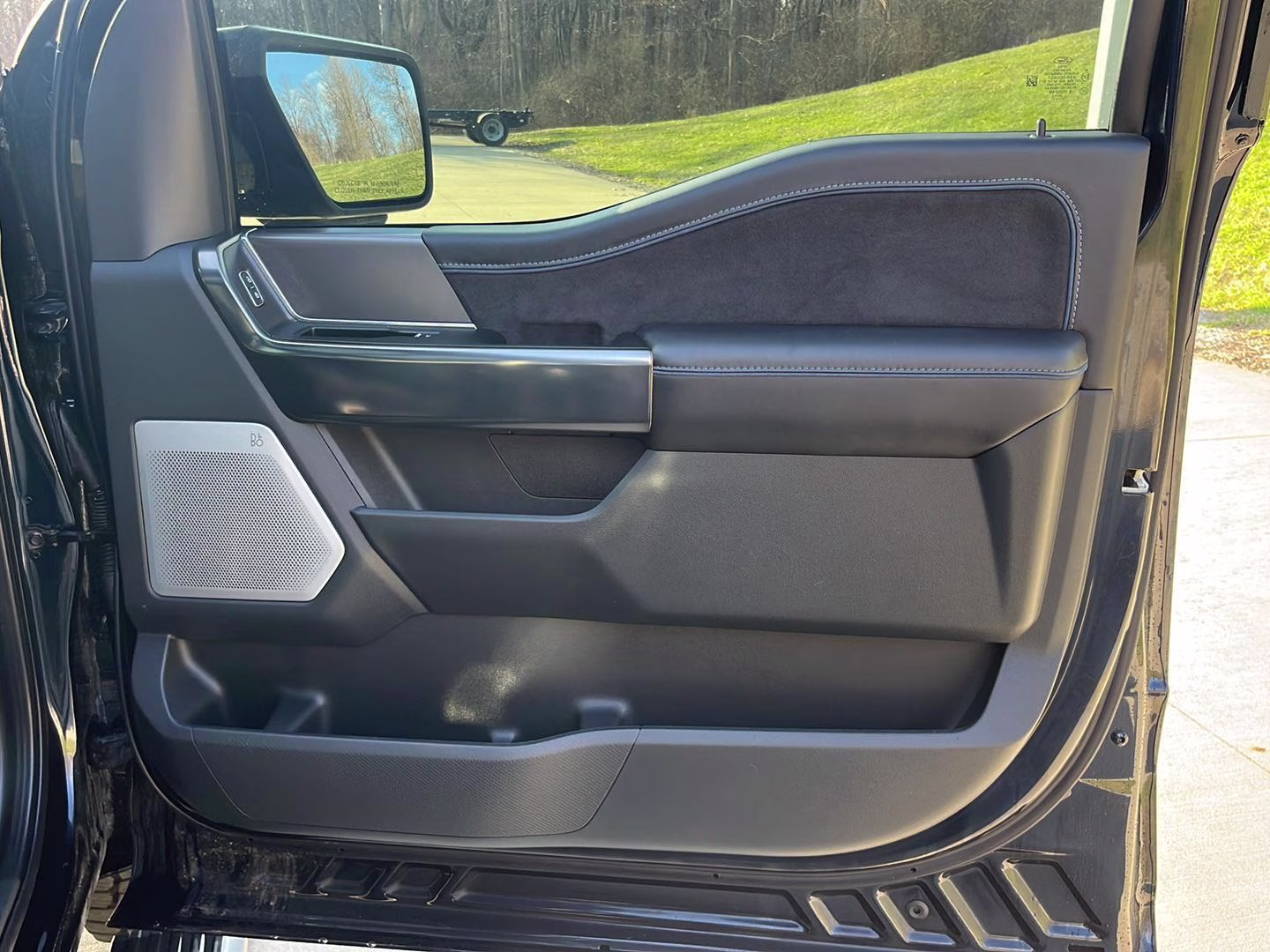 2025 Antimatter Blue Ford F-150 Platinum 4X4 Truck
