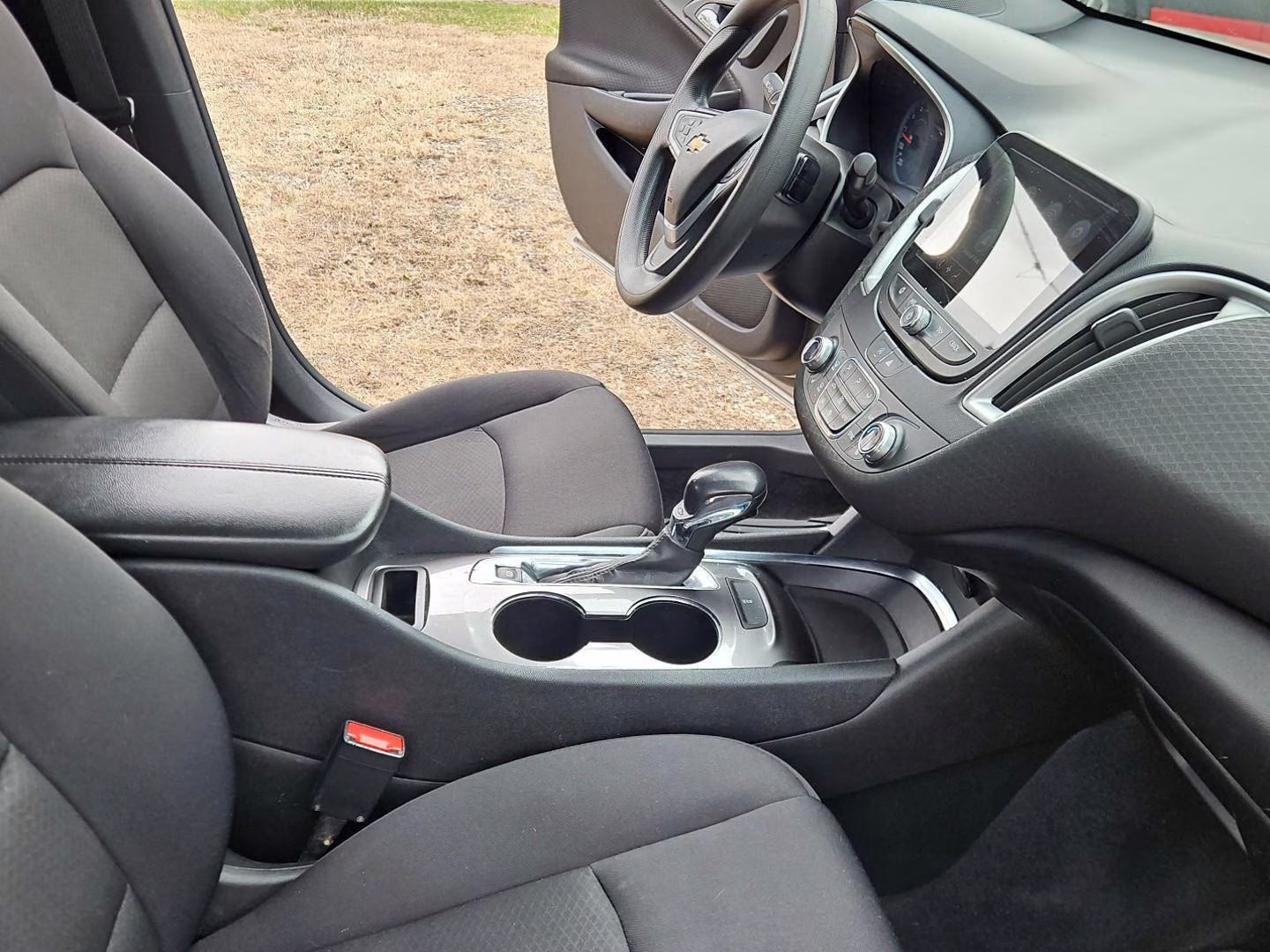 2022 Mineral Gray Metallic Chevrolet Malibu LT FWD Sedan