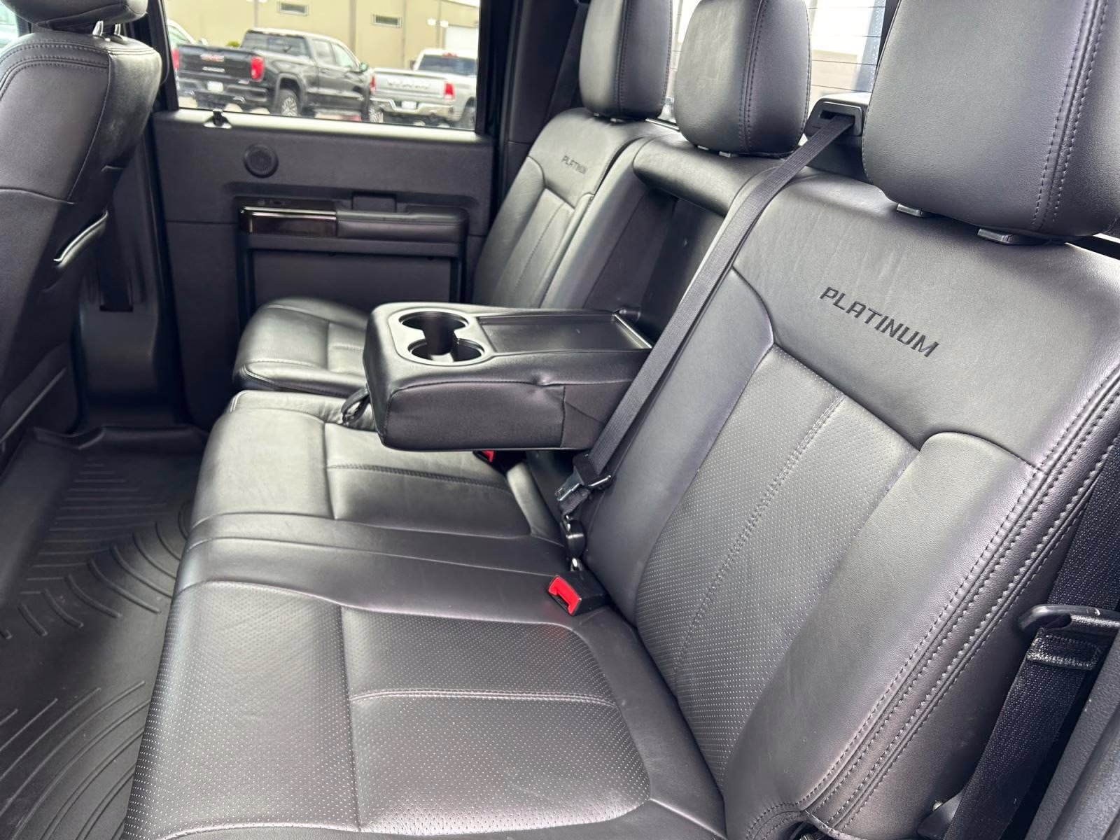 2016 Shadow Black Ford Super Duty F-350 SRW Lariat 4X4 Truck