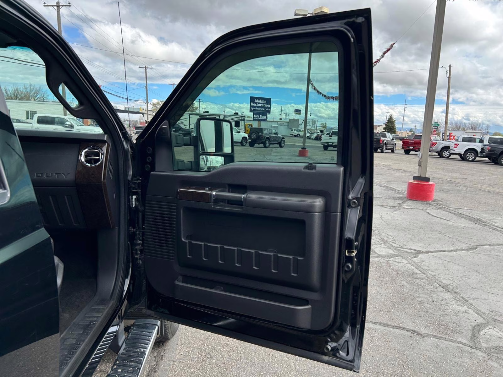 2016 Shadow Black Ford Super Duty F-350 SRW Lariat 4X4 Truck