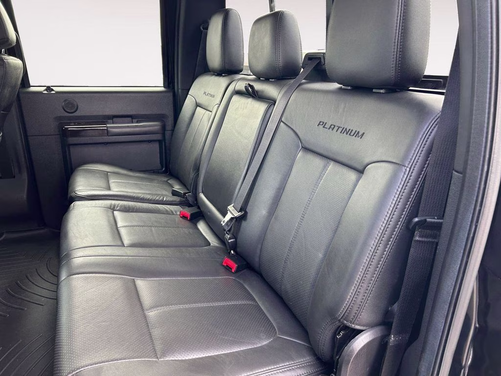 2016 Black Ford Super Duty F-350 SRW Platinum 4X4 Truck