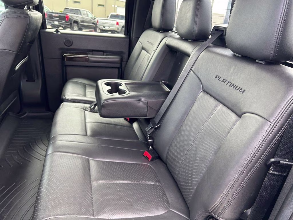 2016 Black Ford Super Duty F-350 SRW Platinum 4X4 Truck