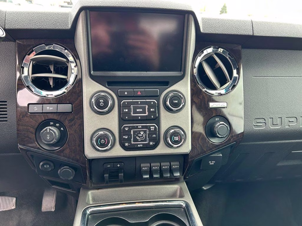 2016 Black Ford Super Duty F-350 SRW Platinum 4X4 Truck