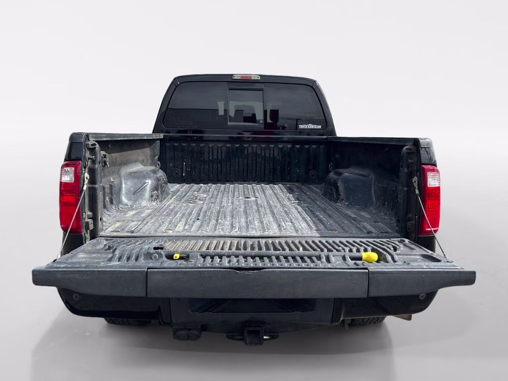2016 Black Ford Super Duty F-350 SRW Platinum 4X4 Truck