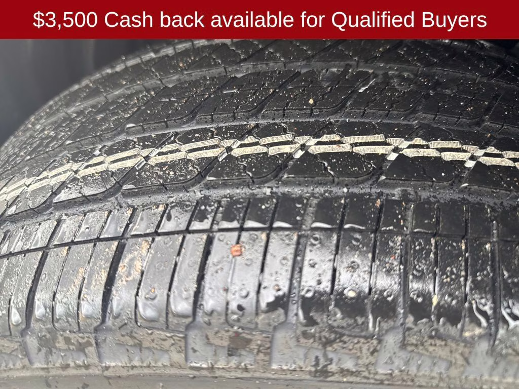 2026 Boulder Gray/Super Black Nissan Pathfinder Platinum 4X4 SUV