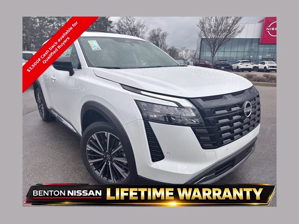 2026 Everest White Pearl Tricoat Nissan Pathfinder Platinum FWD SUV