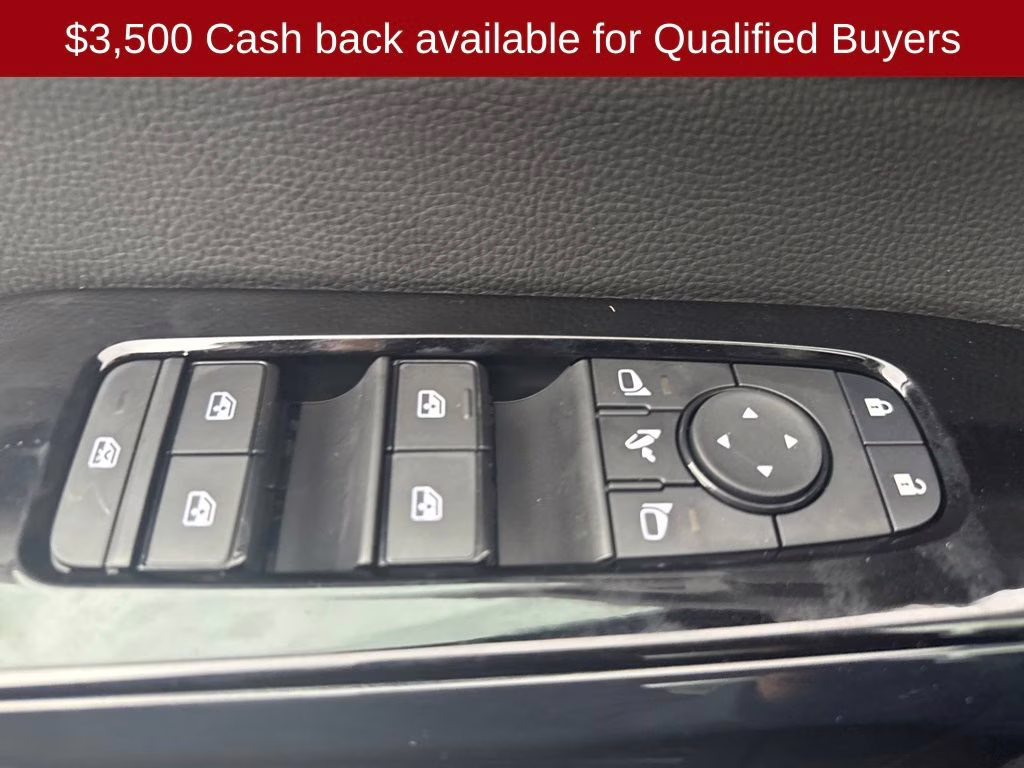 2026 Everest White Pearl Tricoat Nissan Pathfinder Platinum FWD SUV