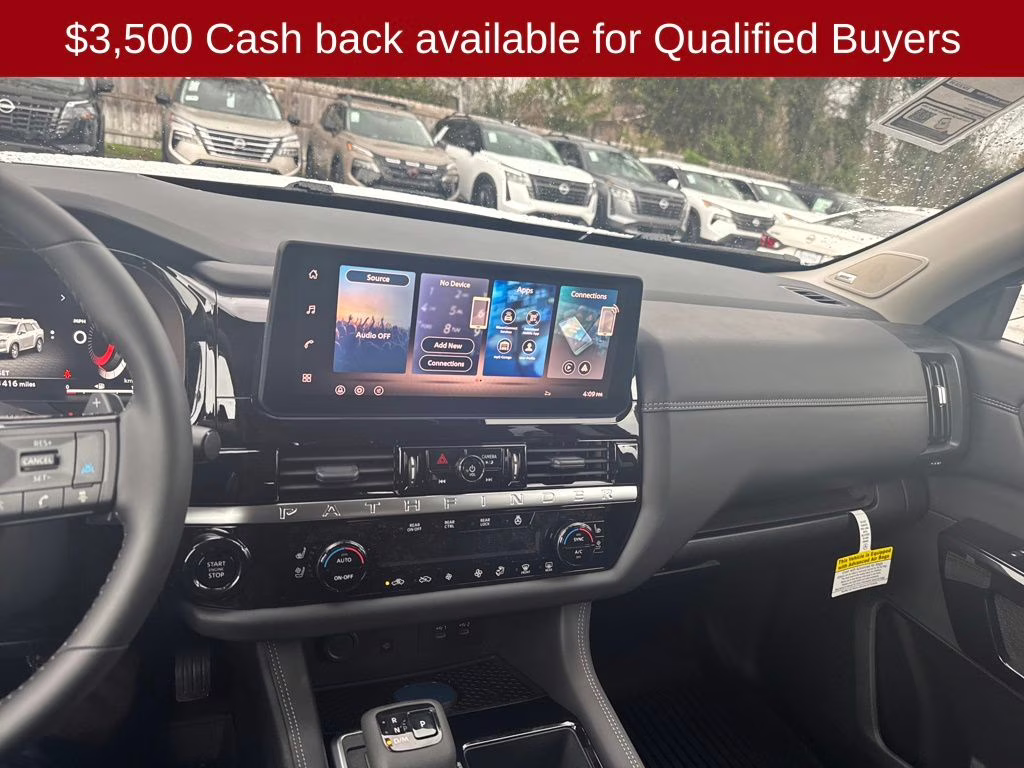 2026 Everest White Pearl Tricoat Nissan Pathfinder Platinum FWD SUV